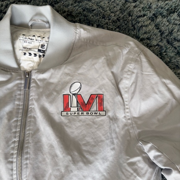 NFL Super Bowl LVI 2022 Rams Bengals Medium Bomber Guest Service Staff Jacket - Picture 2 of 7